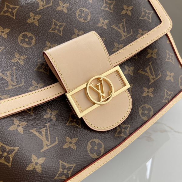 ルイヴィトンバッグ素材ディテール